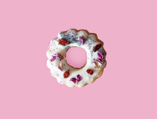 Rose with White Chocolate Biscuit